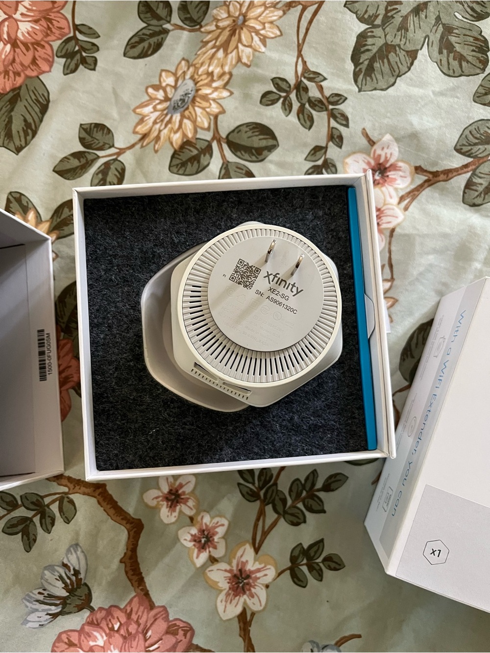 🌟Xfinity Plug In Wifi Extender With 2 ports (1 available) - Picture 2 of 7